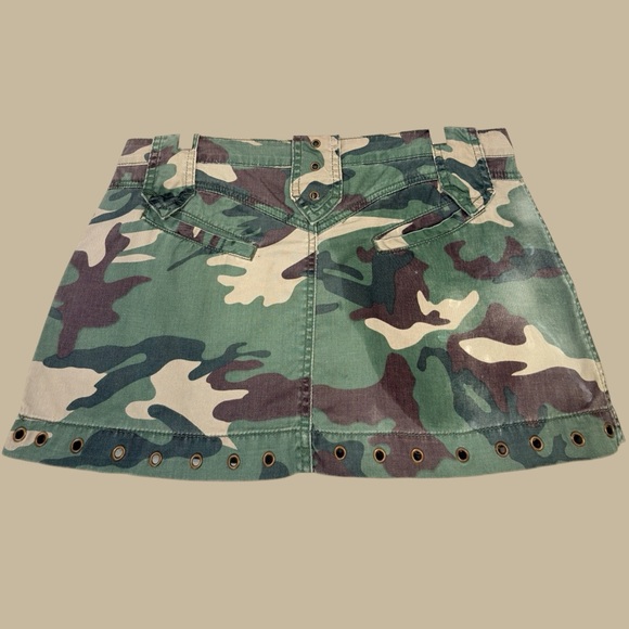 Y2K Camo Micro Mini Skirt Metal Hardware D-Ring Cyber Grunge Mall Goth XL - Picture 2 of 9